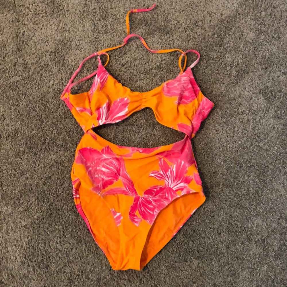 Athletes bathing suit